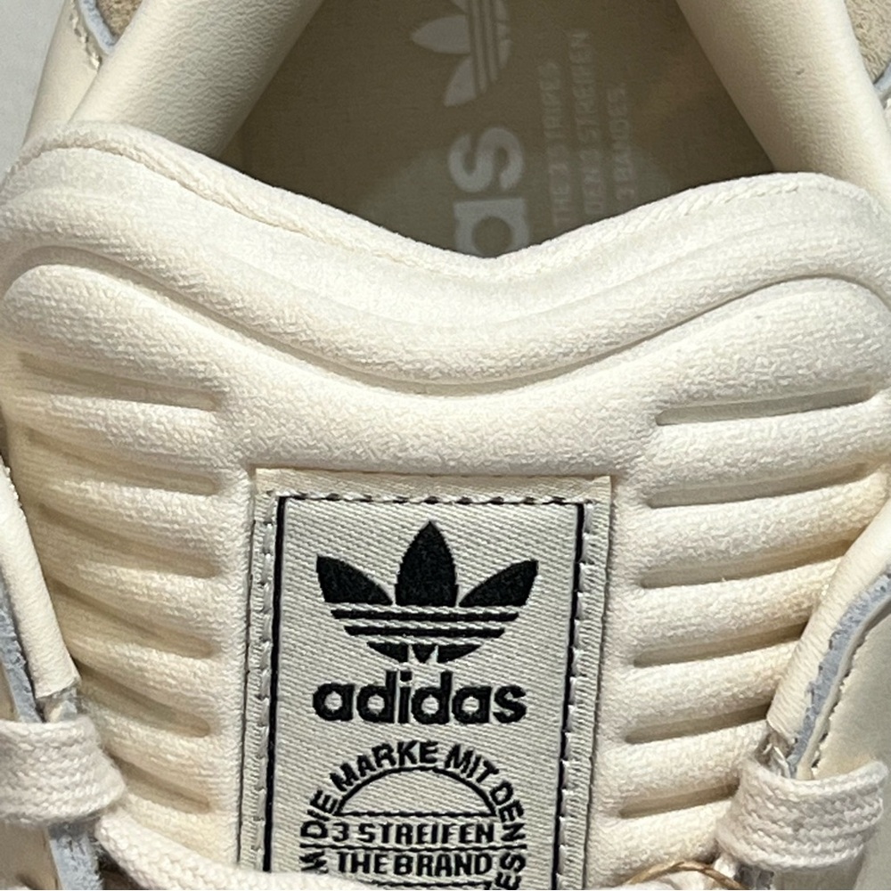Adidas (Unisex) Samba Shoes in Cream and Brown - Picture 8 of 8